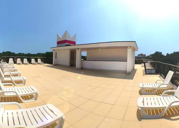 Garden Retreat Steps From The Pool Appartamento Bibione