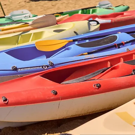 Garden Retreat Steps From The Pool