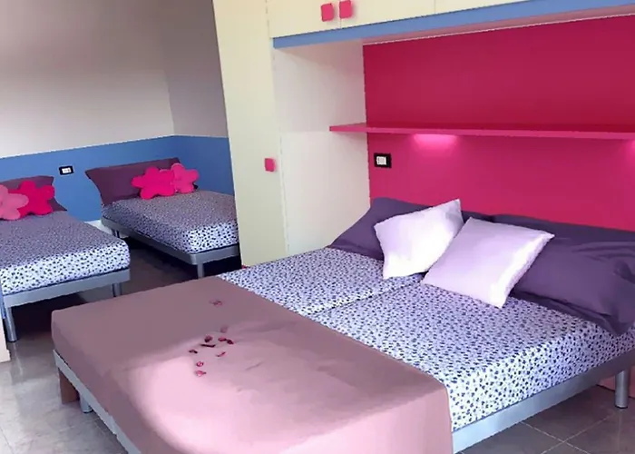 Apartament Garden Retreat Steps From The Pool *