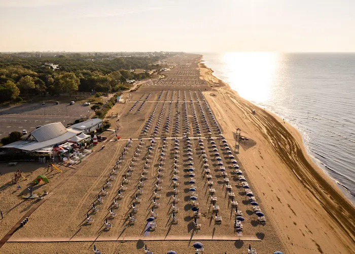 Apartament Garden Retreat Steps From The Pool Bibione